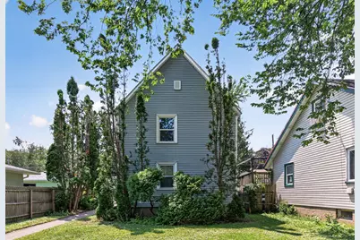 828 Englewood Avenue, Saint Paul, MN 55104 - Photo 2