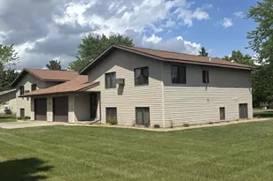 704 Washington Ave S, Park Rapids, MN 56470 - Photo 2