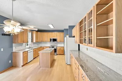 1560 Oakbrooke Terrace, Eagan, MN 55122 - Photo 4