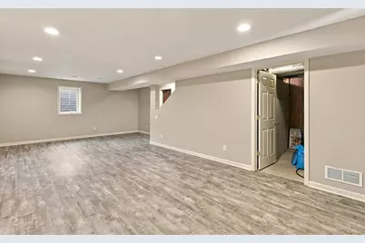 1560 Oakbrooke Terrace, Eagan, MN 55122 - Photo 28