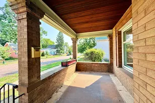 956 Tuscarora Ave, Saint Paul, MN 55102 - Photo 4