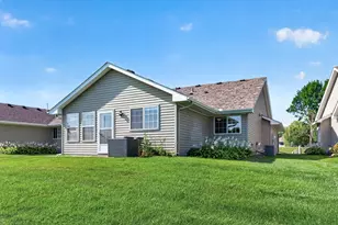 10501 Jason Ln, Albertville, MN 55301 - Photo 28