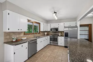 13769 Fairlawn Ave, Apple Valley, MN 55124 - Photo 4