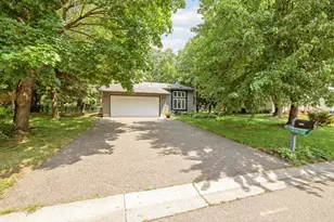 14100 36th Ave N, Plymouth, MN 55447 - Photo 4