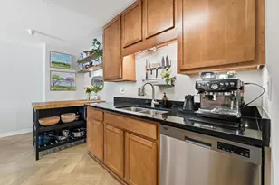 2700 W 44th St, Minneapolis, MN 55410 - Photo 6