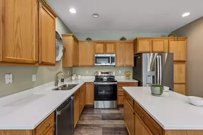 7612 Parkridge Lane, Savage, MN 55378 - Photo 12