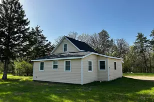 726 E 2nd St, Pillager, MN 56473 - Photo 16
