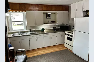 726 E 2nd Street, Pillager, MN 56473 - Photo 2