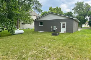 117 3rd St NE, Barnesville, MN 56514 - Photo 38