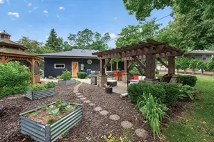 1516 Aquila Ave N, Golden Valley, MN 55427 - Photo 46