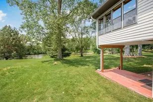 14369 Glenda Dr, Apple Valley, MN 55124 - Photo 2