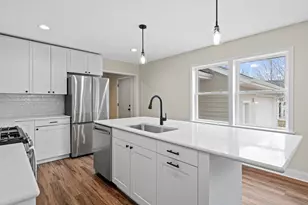 3477 Lyric Ave, Wayzata, MN 55391 - Photo 8