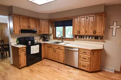 808 Alice Drive, Thief River Falls, MN 56701 - Photo 12