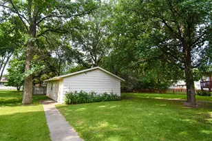 808 Alice Dr, Thief River Falls, MN 56701 - Photo 54