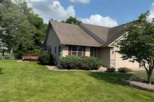 30981 Lyman Ct, Lindstrom, MN 55045 - Photo 1