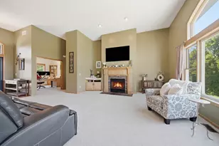 923 Cloverleaf Cir, Hudson, WI 54016 - Photo 8