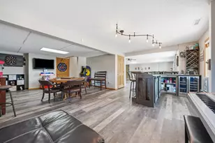 923 Cloverleaf Cir, Hudson, WI 54016 - Photo 36