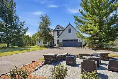 923 Cloverleaf Circle, Hudson, WI 54016 - Photo 2