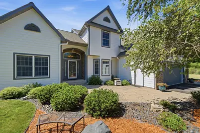 923 Cloverleaf Circle, Hudson, WI 54016 - Photo 4