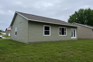 820 Spark Ave, Albert Lea, MN 56007 - Photo 6
