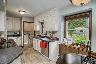 6140 Saint Croix Avenue N, Golden Valley, MN 55422 - Photo 10