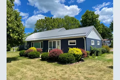 18 S Paffrath Avenue, Springfield, MN 56087 - Photo 2