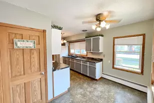 18 S Paffrath Ave, Springfield, MN 56087 - Photo 8