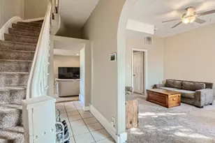 431 Goodhue St, Saint Paul, MN 55102 - Photo 2