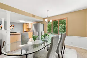 9101 Upton Ave S, Bloomington, MN 55431 - Photo 10