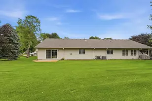 1009 Fairway Dr, Princeton, MN 55371 - Photo 10