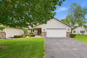 1009 Fairway Dr, Princeton, MN 55371 - Photo 2