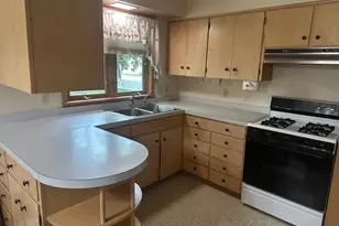 185 10th St, Tracy, MN 56175 - Photo 2