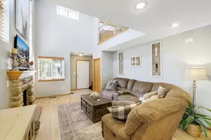 14995 Chestnut Ln, Savage, MN 55378 - Photo 6