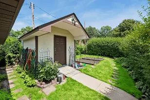 1114 Gibbs Ave, Saint Paul, MN 55108 - Photo 32