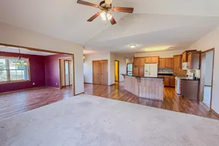 2953 9th Ave SE, Willmar, MN 56201 - Photo 6