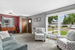 1692 Iowa Ave E, Saint Paul, MN 55106 - Photo 4