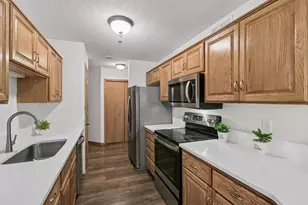 10711 Unity Ln N, Brooklyn Park, MN 55443 - Photo 12
