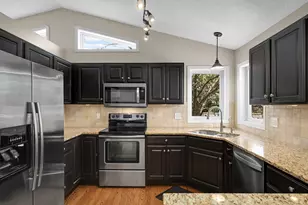 4152 Dakota Dr, Rosemount, MN 55068 - Photo 10