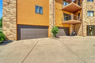 3201 14th St S, Moorhead, MN 56560 - Photo 2