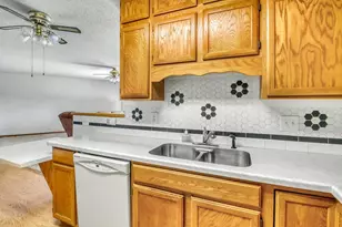 3201 14th St S, Moorhead, MN 56560 - Photo 22