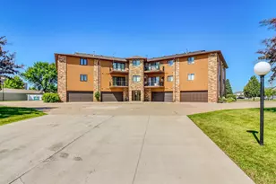 3201 14th St S, Moorhead, MN 56560 - Photo 1