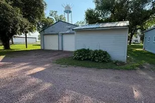 102 N Grove St, Okabena, MN 56161 - Photo 8