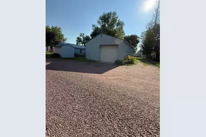 102 N Grove Street, Okabena, MN 56161 - Photo 10