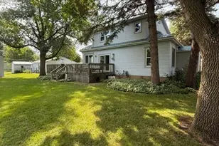 102 N Grove St, Okabena, MN 56161 - Photo 4