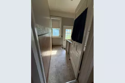102 N Grove Street, Okabena, MN 56161 - Photo 34