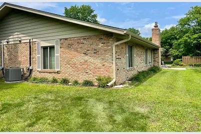 9809 Cimarron Trail, Minnetonka, MN 55305 - Photo 16
