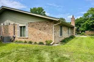 9809 Cimarron Trail, Minnetonka, MN 55305 - Photo 16