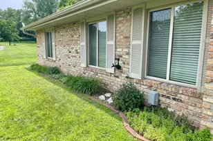 9809 Cimarron Trail, Minnetonka, MN 55305 - Photo 14
