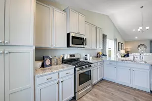 17428 Dulles Ln, Lakeville, MN 55044 - Photo 4