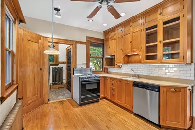 887 Ashland Avenue, Saint Paul, MN 55104 - Photo 30